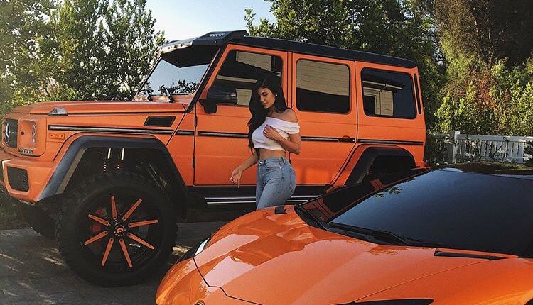 Kylie Jenner autos colección
