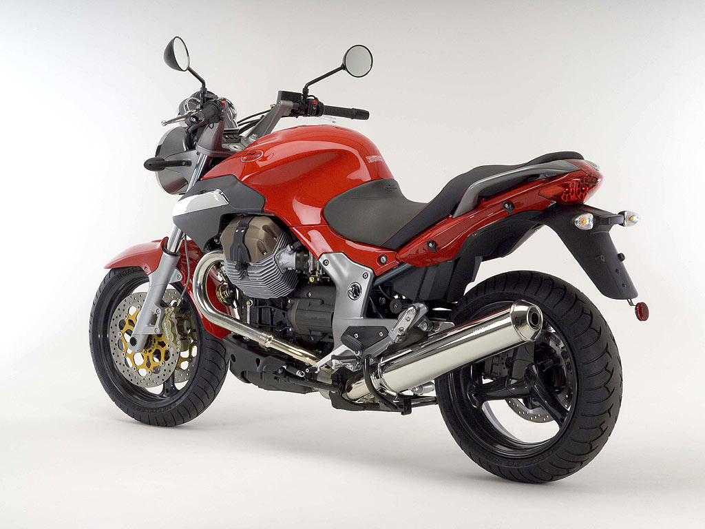 Road Test: Moto Guzzi Breva V1100 | Visordown